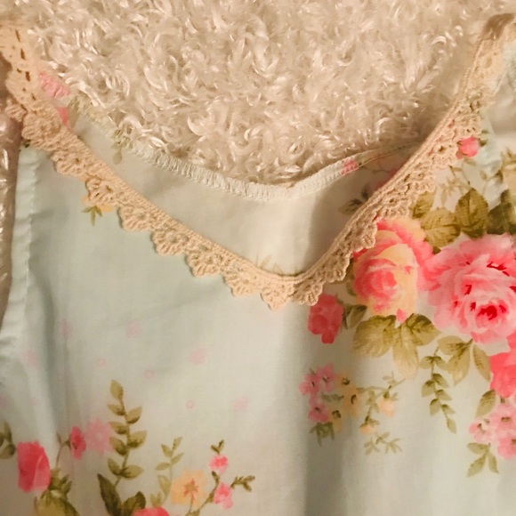 Floral & Tulle Dress - Picture 5 of 5